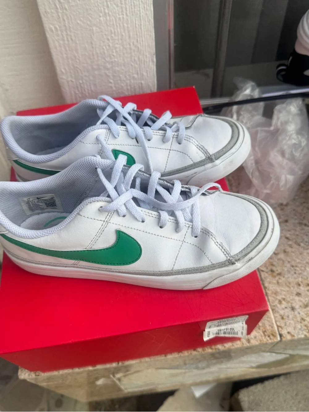 Nike Kids'  5Y White Sneakers with Green Swoosh